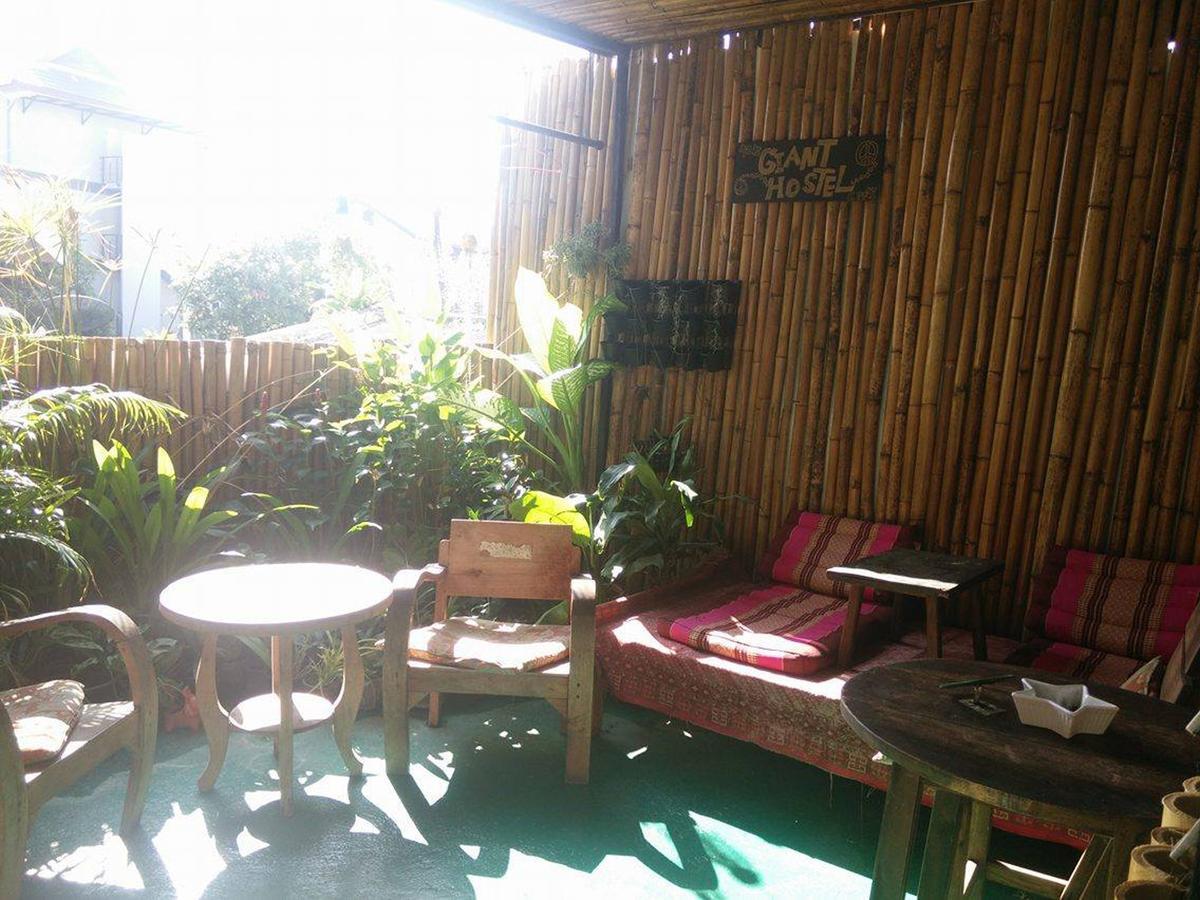 J Giant Hostel Chiang Mai Dış mekan fotoğraf