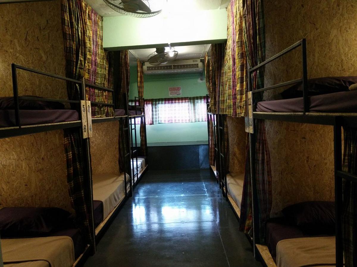 J Giant Hostel Chiang Mai Dış mekan fotoğraf