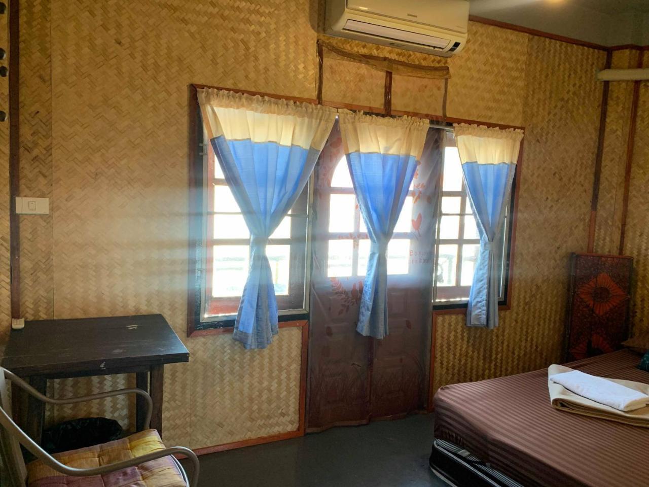 J Giant Hostel Chiang Mai Dış mekan fotoğraf