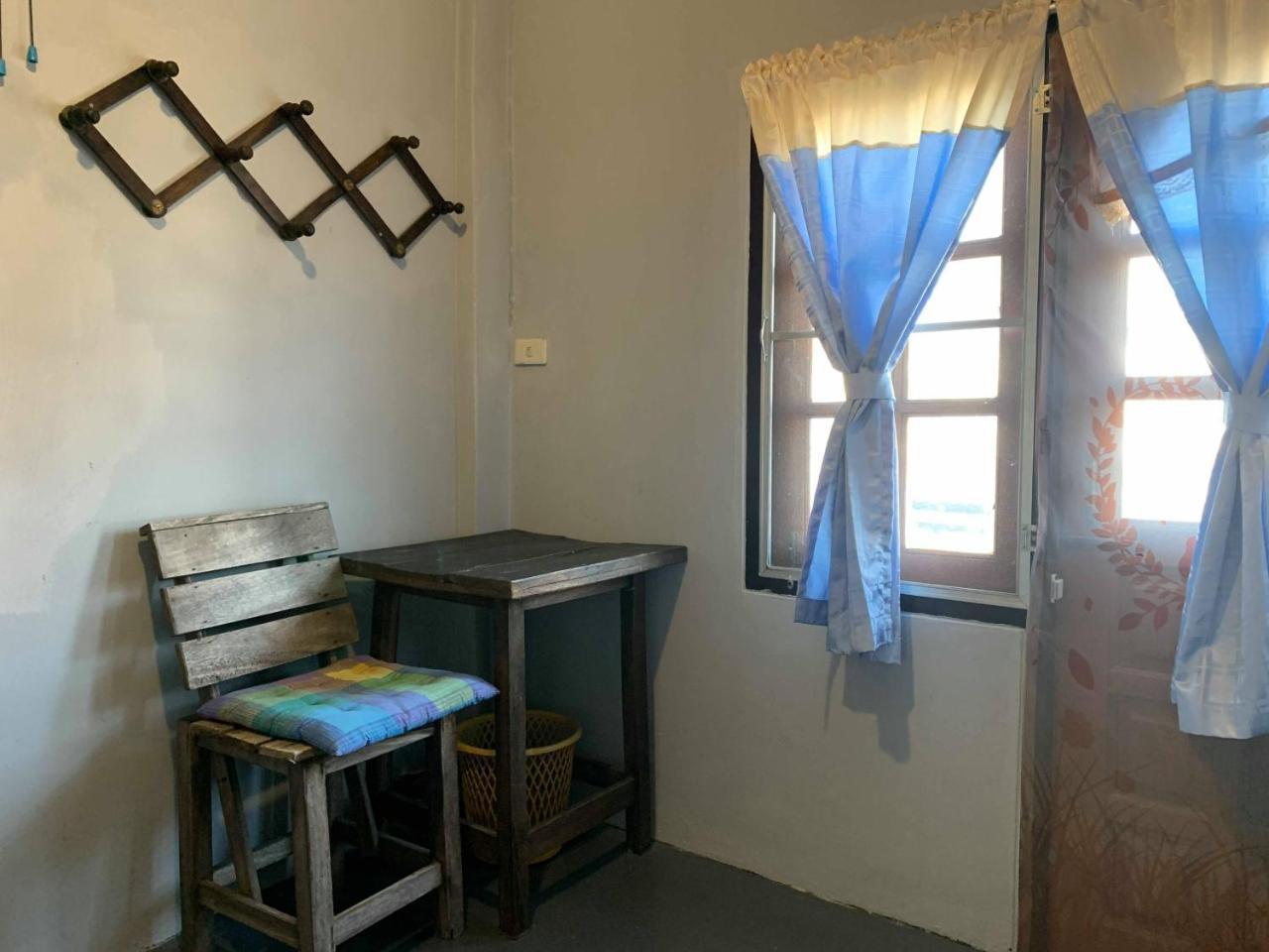 J Giant Hostel Chiang Mai Dış mekan fotoğraf