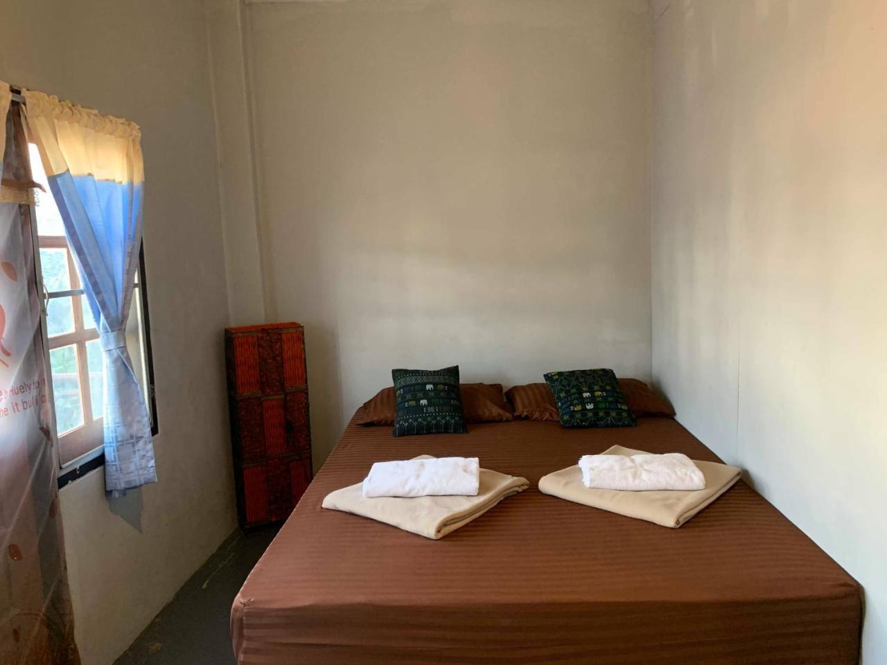 J Giant Hostel Chiang Mai Dış mekan fotoğraf