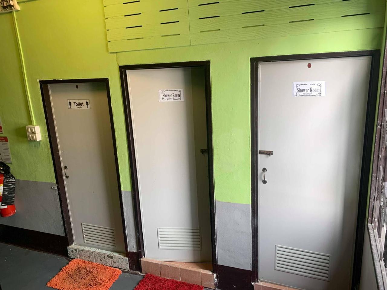 J Giant Hostel Chiang Mai Dış mekan fotoğraf