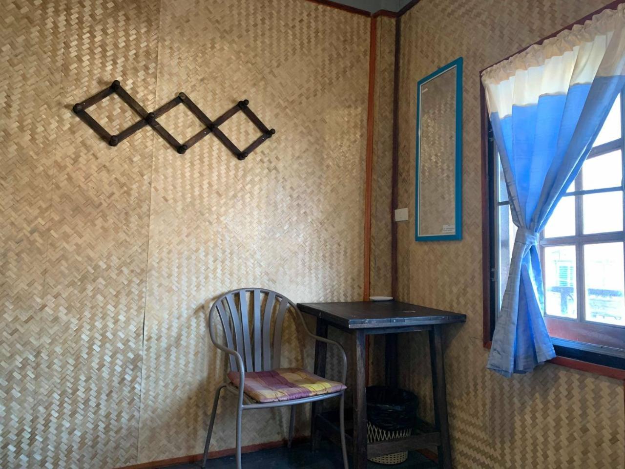J Giant Hostel Chiang Mai Dış mekan fotoğraf
